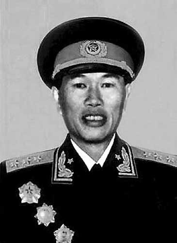 鄧華上將